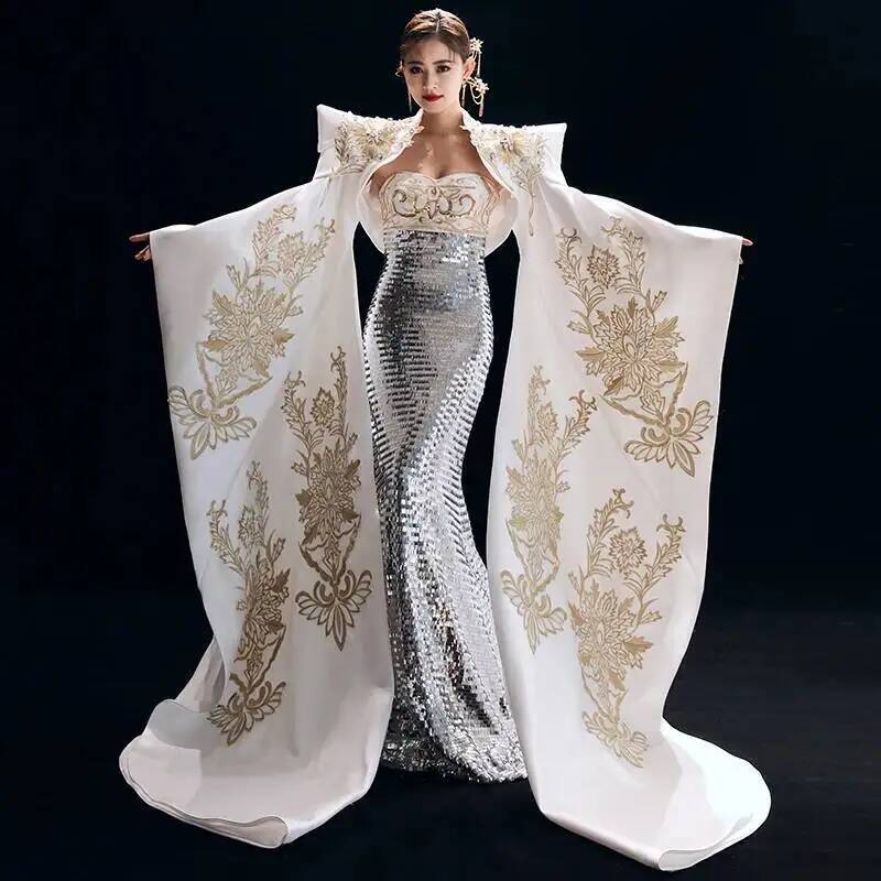 Evening Gown - ชุดพิธีกรเป็นแบบที่สง่างาม หรูหรา ช่วยให้ดูผอมเพรียว สไตล์จีน เหมาะสำหรับงานบนเวที แฟชั่นโชว์สำหรับผู้ใหญ่