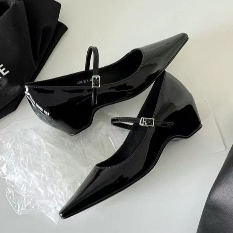 รองเท้าส้นเตารีดแบบแมรี่เจน ดี - Womens Heels บทวิจารณ์และราคา