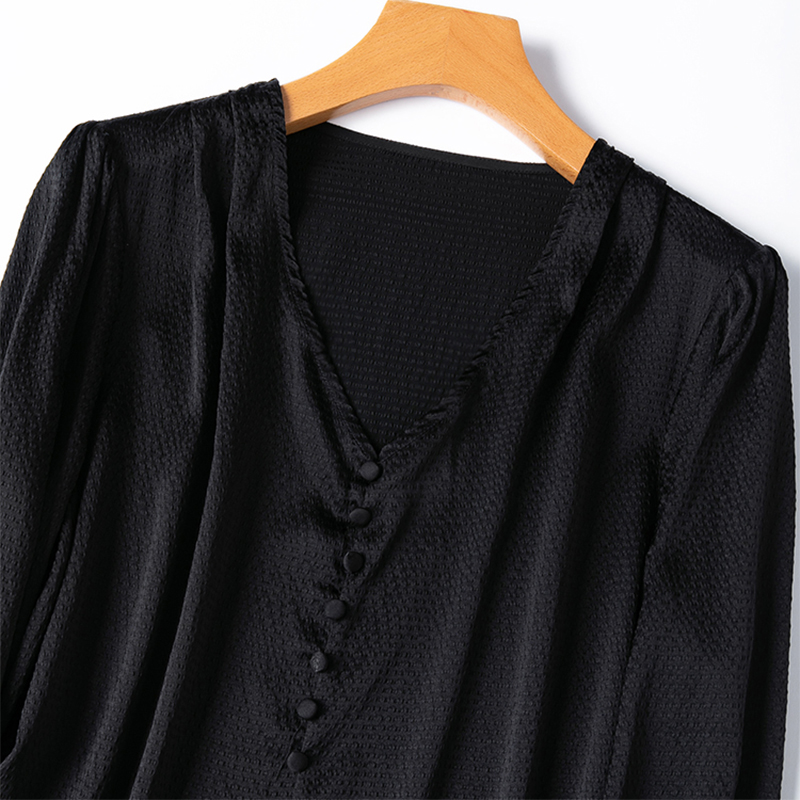 เสื้อไหมผู้หญิง 93% ไหมหม่อน 7 - Silk Blouse บทวิจารณ์และราคา