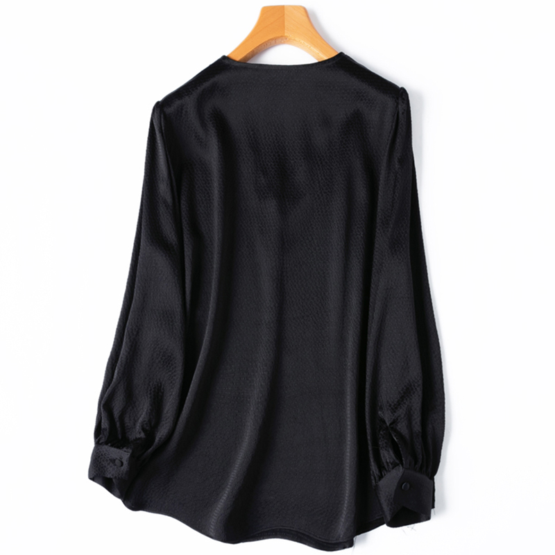 เสื้อไหมผู้หญิง 93% ไหมหม่อน 7 - Silk Blouse บทวิจารณ์และราคา