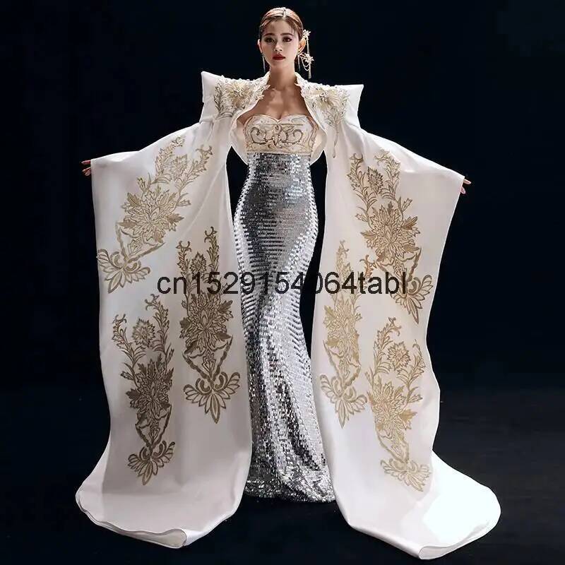 ชุดพิธีกรเป็นแบบที่สง่างาม หรู - Evening Gown บทวิจารณ์และราคา